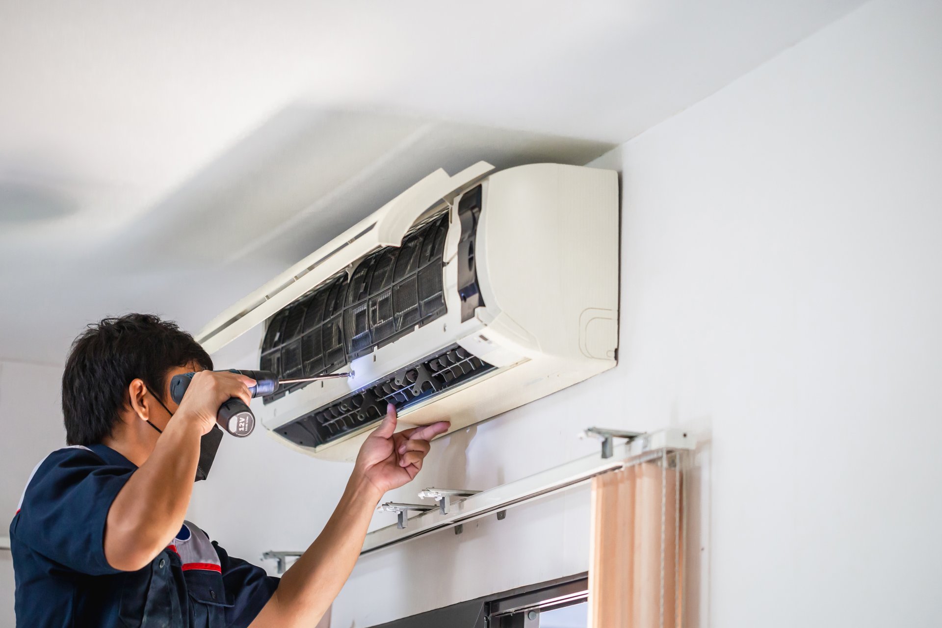 Air Conditioner Repair Maintenance Servicing